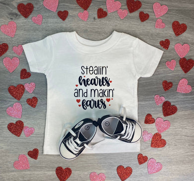 Stealin hearts and makin farts Shirt