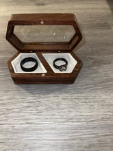 Load image into Gallery viewer, Wood Wedding Ring Box